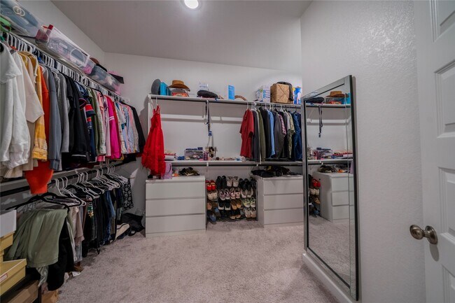 Building Photo - 21802 Blue Daisy Ct