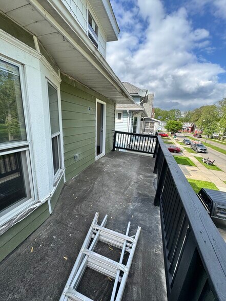 Building Photo - 106 Roanoke Pky