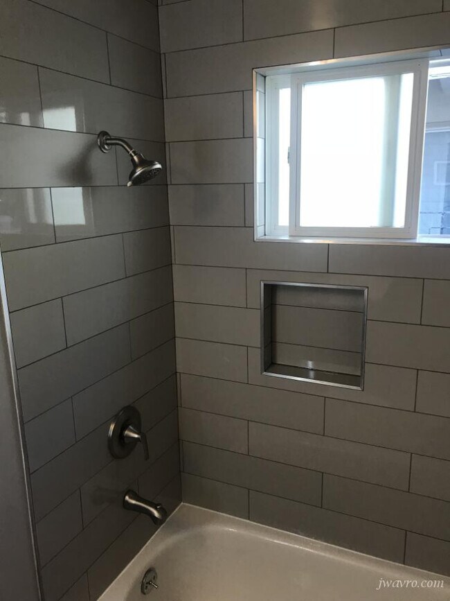 Building Photo - 89 Roosevelt Way