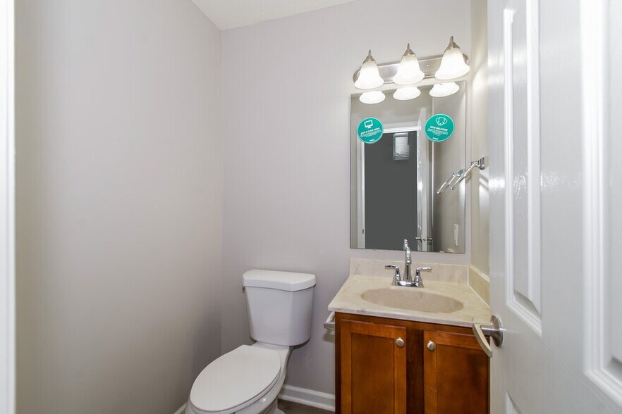 Building Photo - 7529 Pipestone Dr