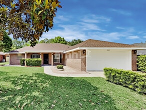 Building Photo - 5359 Vivera Ln