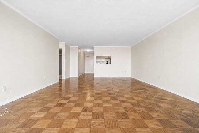 Building Photo - 8 Whittier Pl