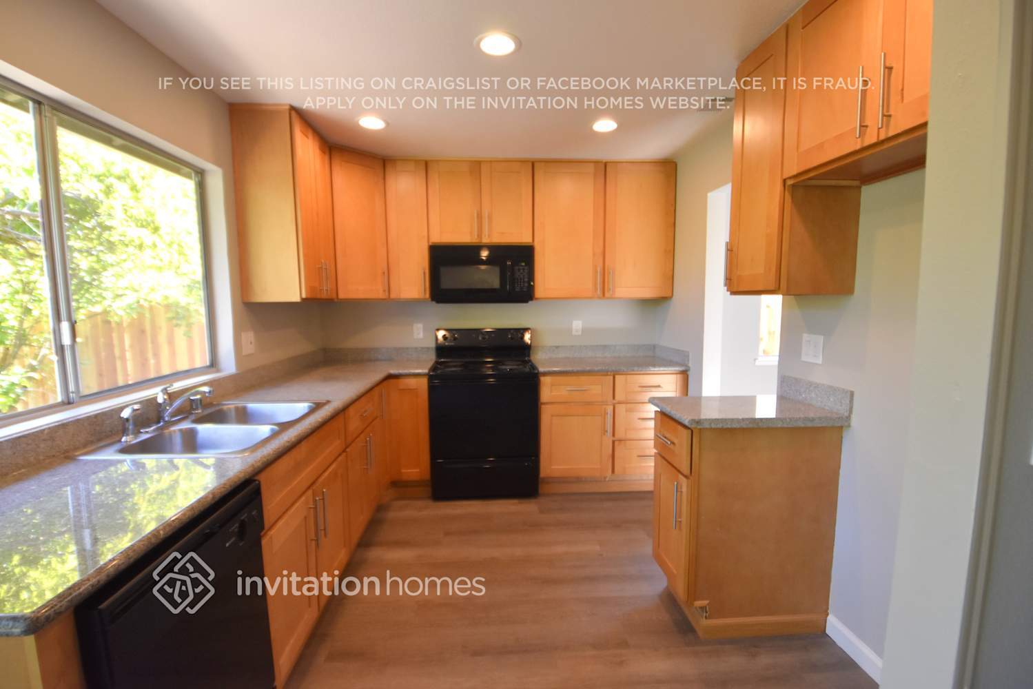 Building Photo - 1120 Whipporwill Way