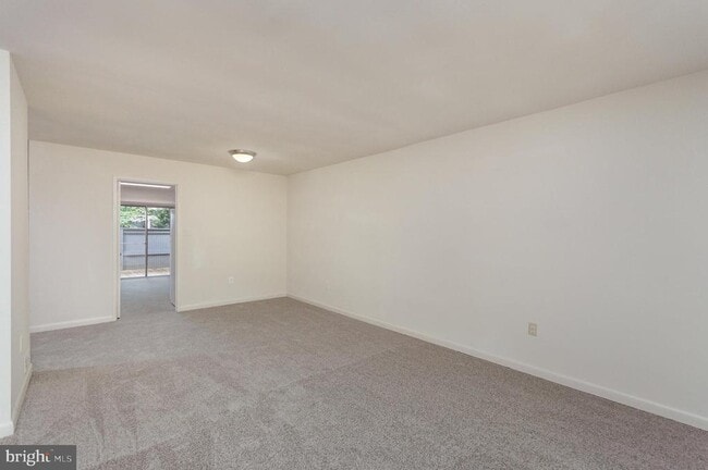 Building Photo - 1764 Wainwright Dr