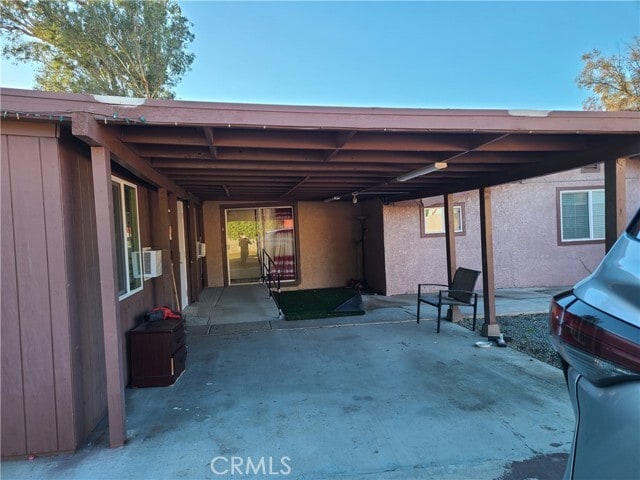 Building Photo - 11685 Holmes Ave