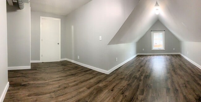 Building Photo - 624/626 Oak Street