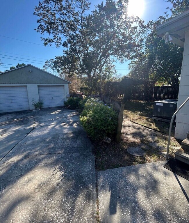 Building Photo - Central Lakeland Rental Home