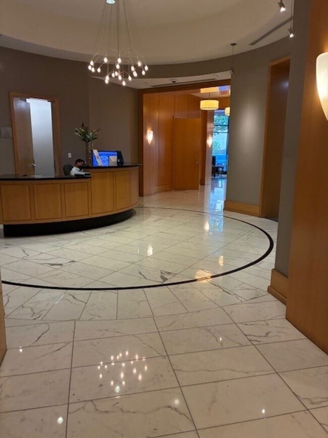 Building Photo - Luxury Condo in National Harbor