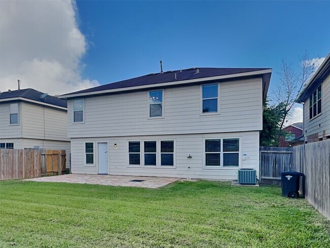 Building Photo - 18107 Quiet Ridge Ln