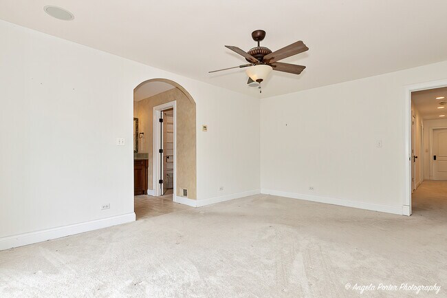 Building Photo - 756 Stonegate Rd