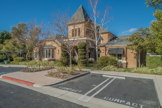 Building Photo - COMING SOON! Charming 1-Bedroom Home in Sa...