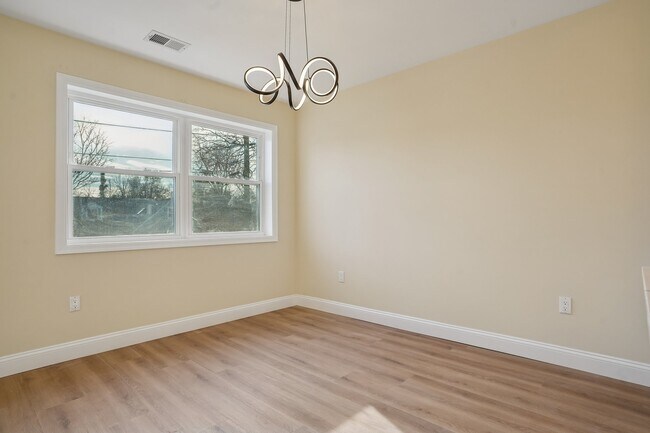 Building Photo - 11 Washington Ave