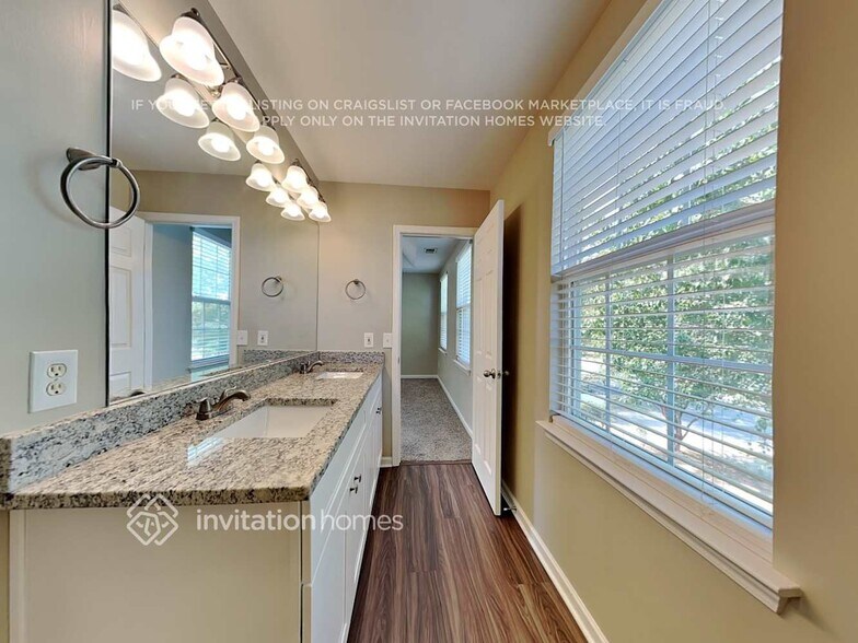 Building Photo - 12822 Beddingfield Dr