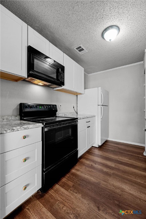 Building Photo - 1524 Eichen Rd