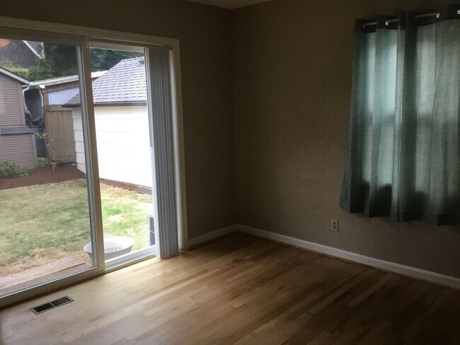 Building Photo - WONDERFUL WILLAMETTE