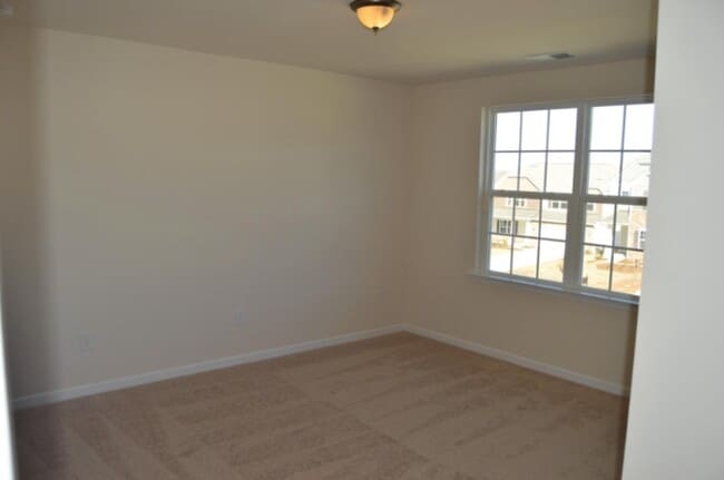 Building Photo - 10323 Rutledge Ridge Dr NW