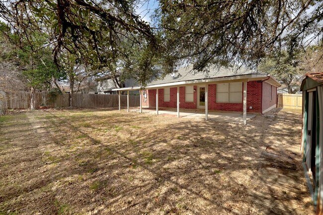Building Photo - 9505 Woodvale Dr