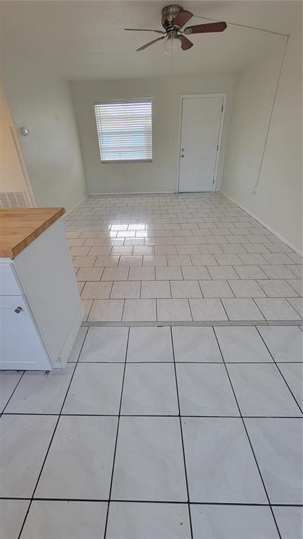 Building Photo - 308 Avanda Ct