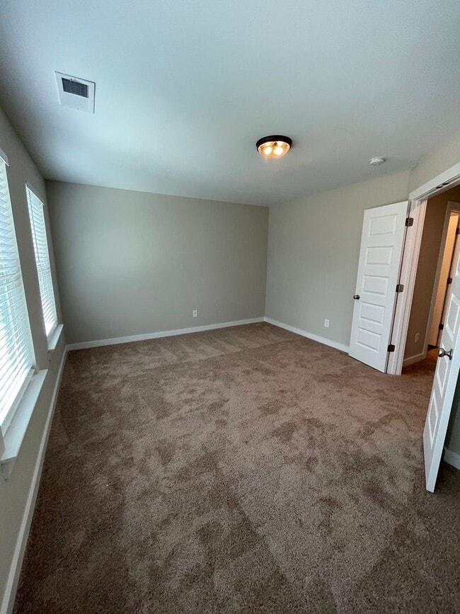 Building Photo - New Construction Home for Rent in Weaver, ...