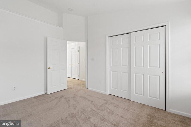 Building Photo - 128 Ivy Hills Terrace