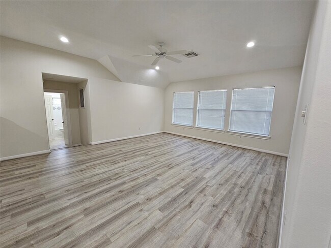 Building Photo - 12503 Rosewood Way Ln