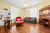 Building Photo - 715 SE 2nd Ave