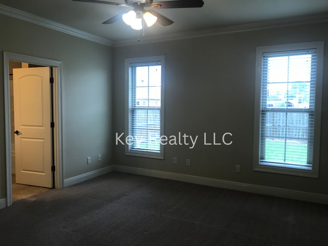 Building Photo - 5209 Rue De Chateau