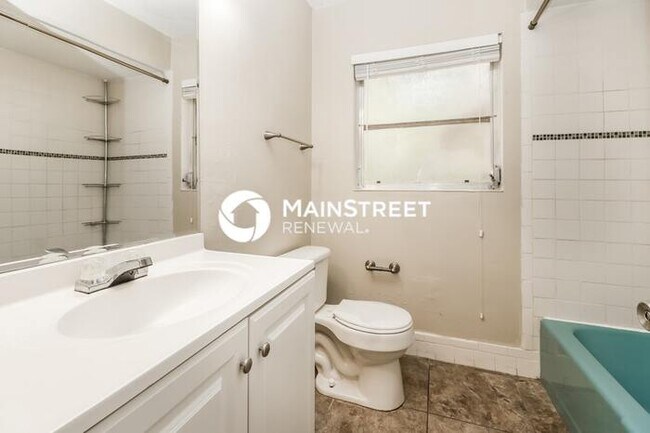 Building Photo - 3 Bedroom Pet-Friendly Home in Port Richey, FL with Main Street Renewal