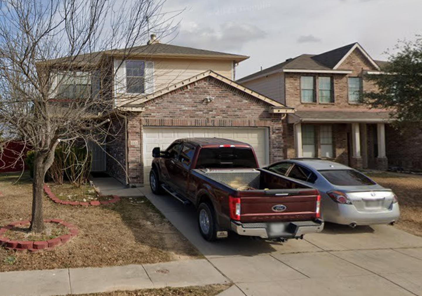 Building Photo - Stunning Fort Worth home in a sought-after...