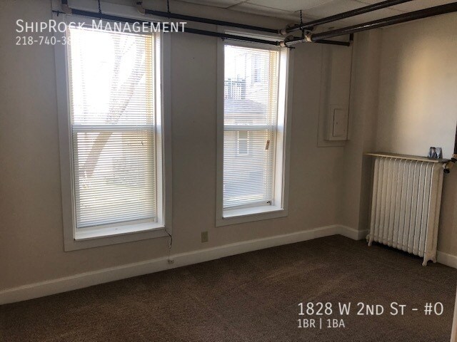 Building Photo - 1828 W 2nd St