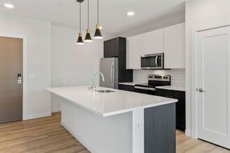 Building Photo - 5945 6th Ave