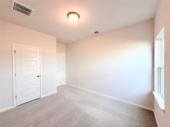 Building Photo - 3410 Brushy Marsh Dr