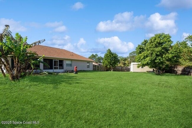 Building Photo - 437 Ward Rd SW