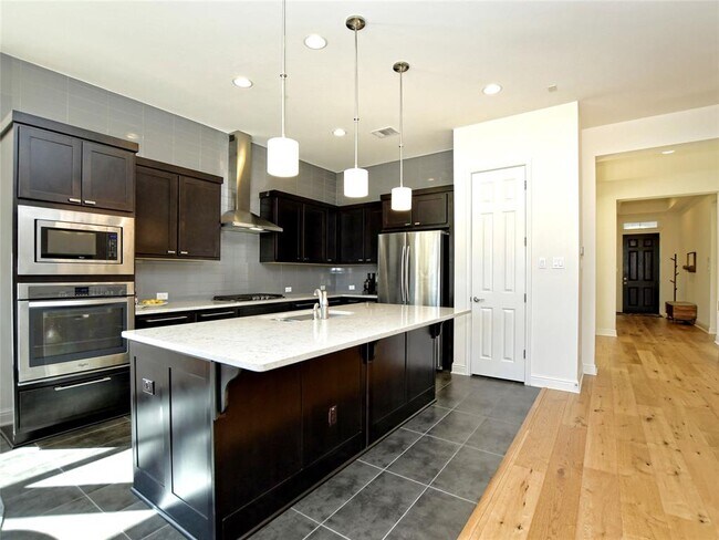 Building Photo - 4100 Rainy Creek Ln