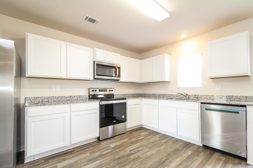 Building Photo - 629 Tacoma Trl