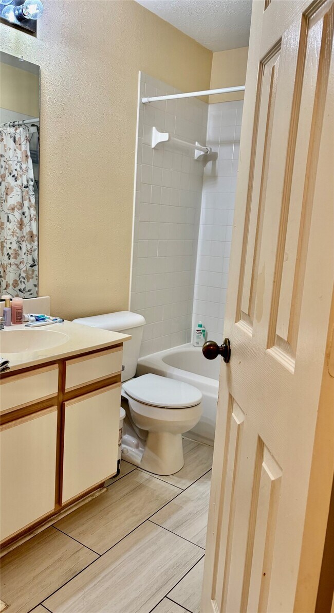 Building Photo - 5329 Tallowpine Terrace