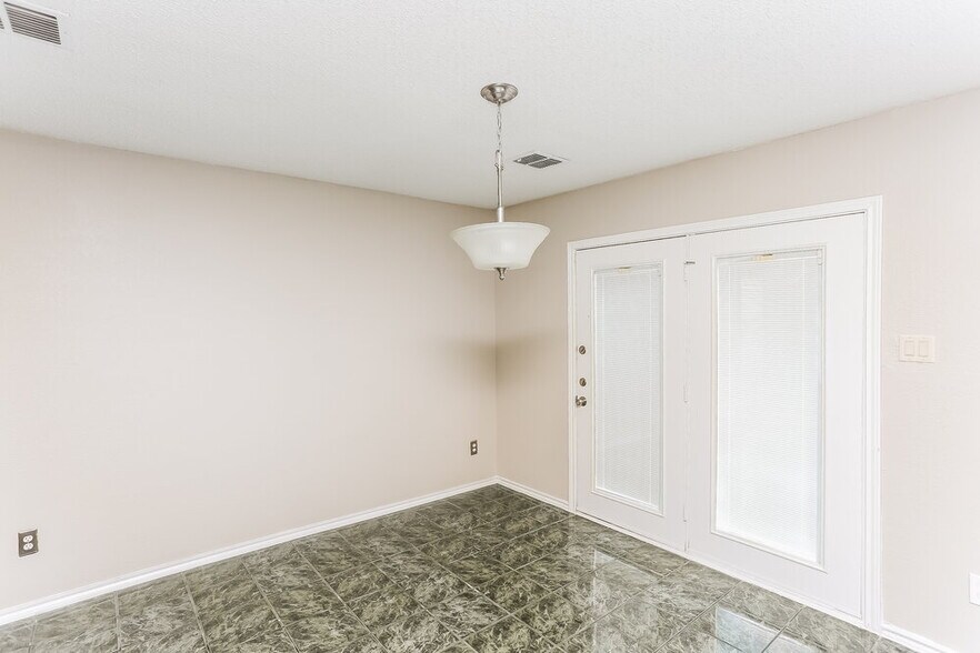 Building Photo - 3355 Chapel Pointe Trail