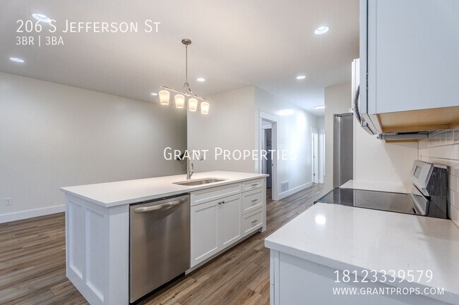 Building Photo - 206 S Jefferson St