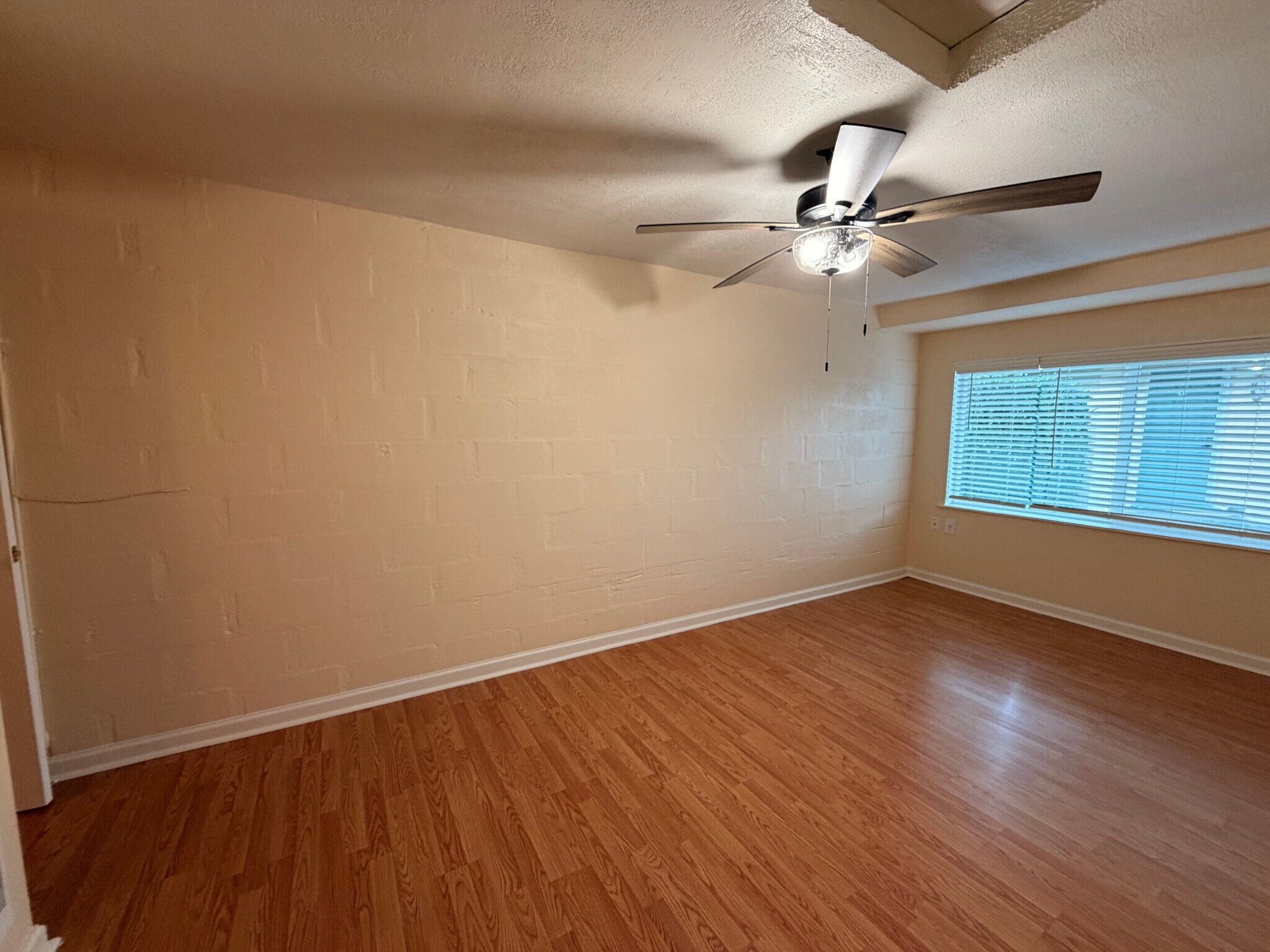 Building Photo - 11240 SW Barbur Blvd