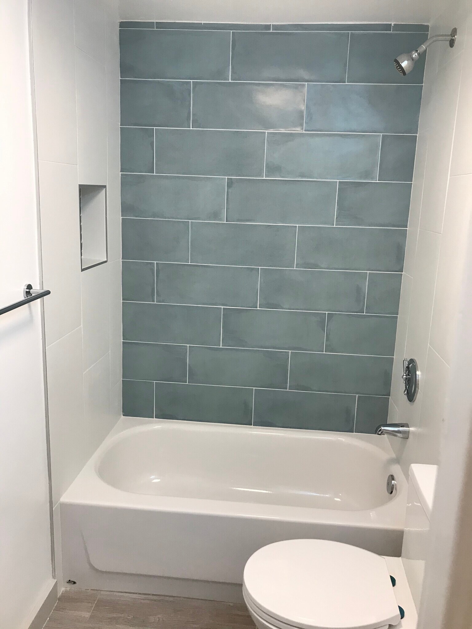 Building Photo - 5815 Rexford Dr