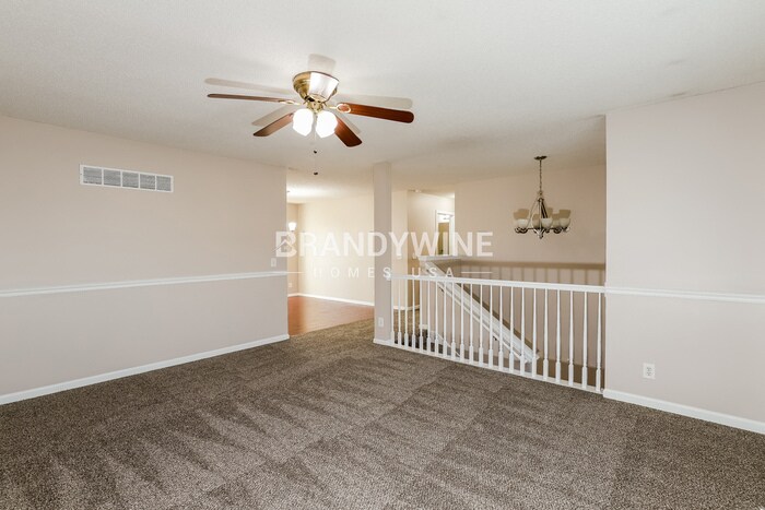 Building Photo - 1107 Viola St
