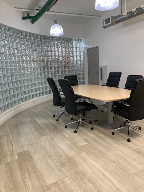 Business Center - 3029 NE 188th St