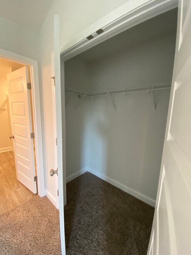 Closet in MBR - 78 Horizon Ln