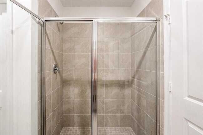 Building Photo - 11177 NW Fernbrook Dr