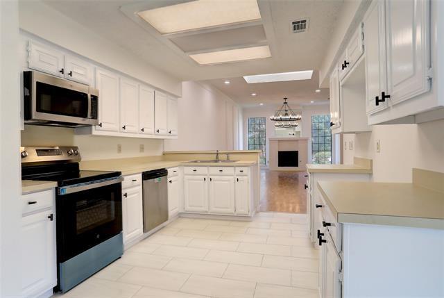 Building Photo - 3509 Hilltop Ln