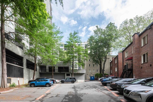 Building Photo - 1096 Piedmont Ave NE