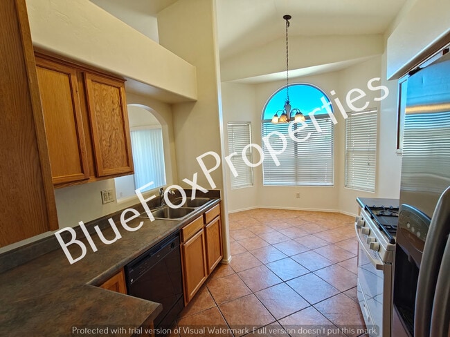 Building Photo - 60354 Alpine Way