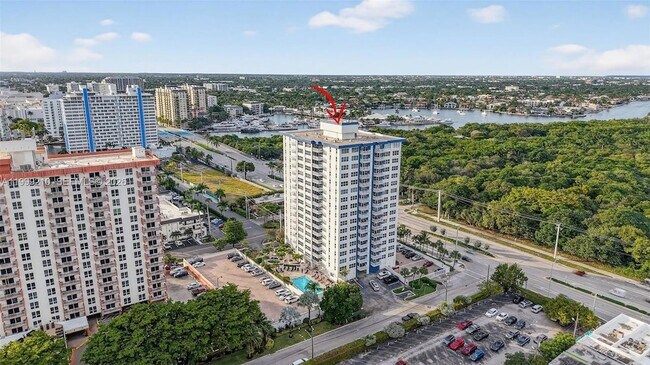 Building Photo - 3000 E Sunrise Blvd