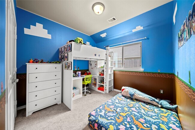 Building Photo - 32018 Towering Birch Trl