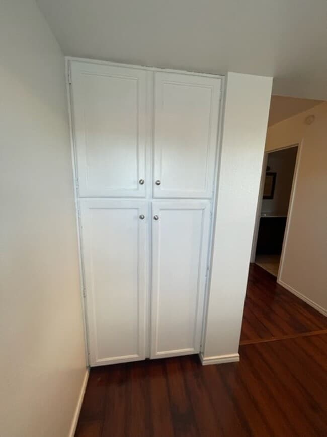 Building Photo - Old Town Scottsdale townhome- 2 bd 2 bath- W/D- Yard